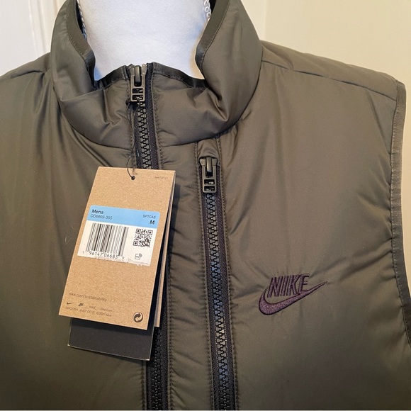 Nike Men's Sportswear Therma-Fit
Legacy Track Vest - Picture 5 of 7